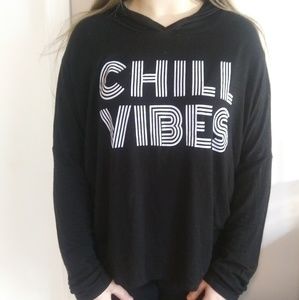 Hooded long-sleeved shirt